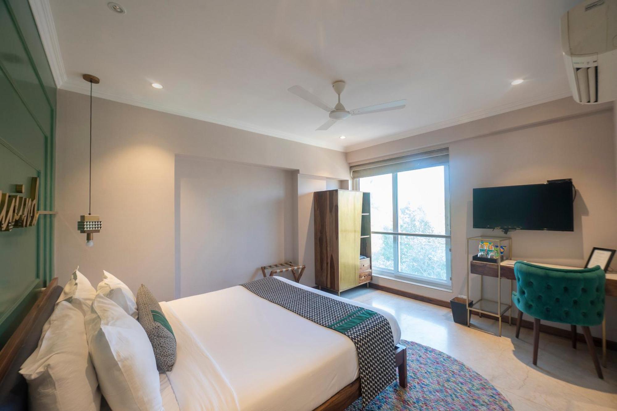 Theory9 Premium Service Apartments Bandra Mumbai Exterior photo
