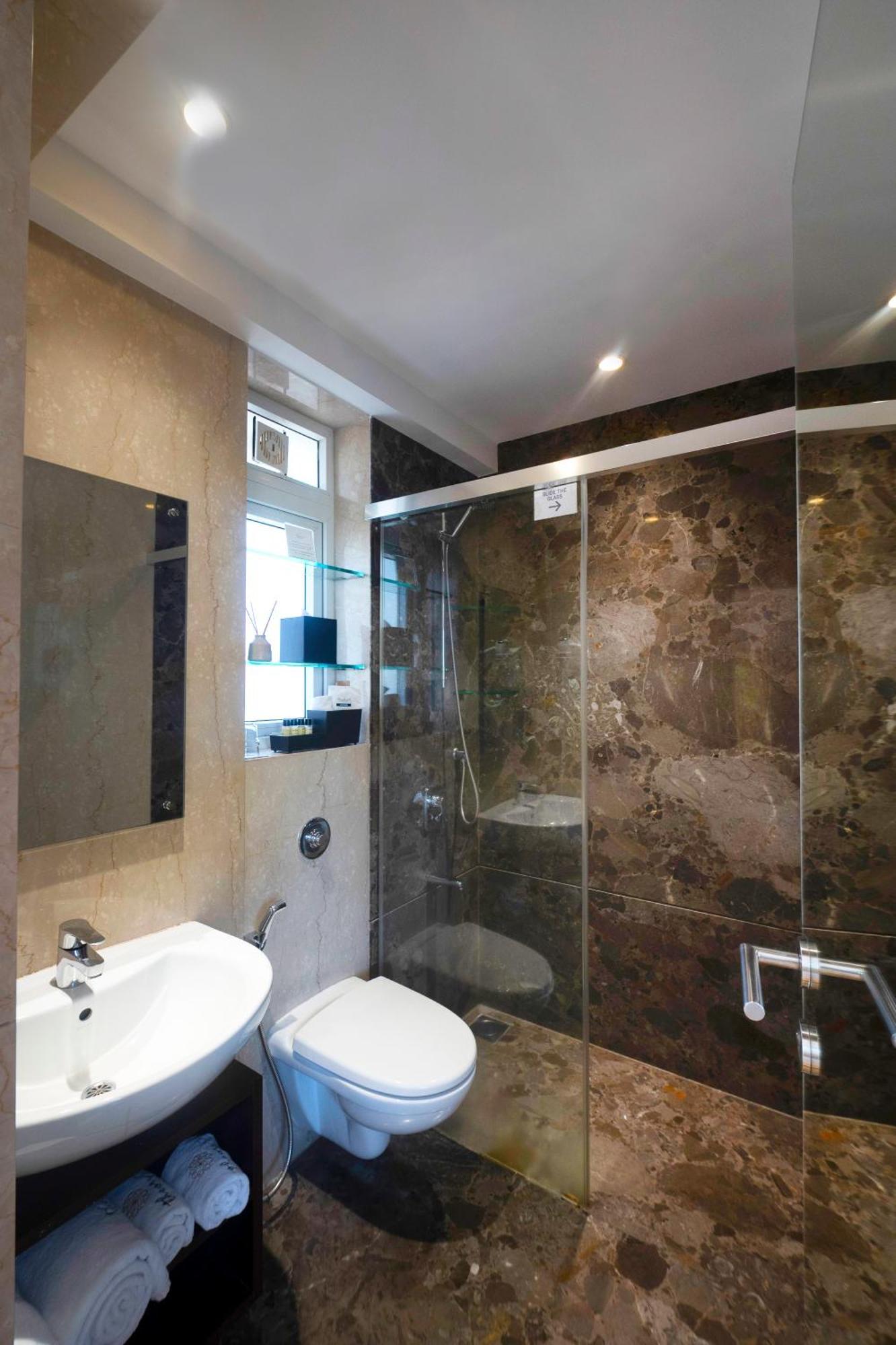 Theory9 Premium Service Apartments Bandra Mumbai Exterior photo
